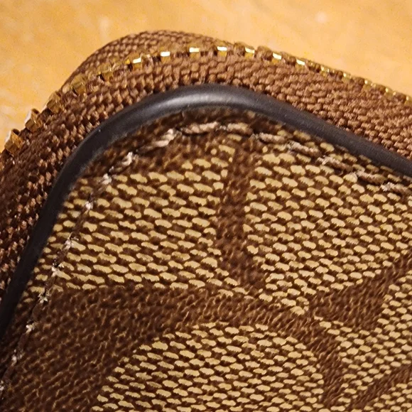 Coach Signature Canvas Zip Wallet in Brown - Picture 9 of 16